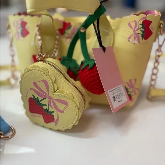 #101 NWT Juicy Couture All 3 Blue,Pink,and Yellow Sweet Strawberry Mini Tote Set - Picture 7 of 13